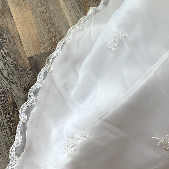 🚫SOLD🚫White Wedding Gown Sz 8 soft Organza Overlay - Picture 7 of 8
